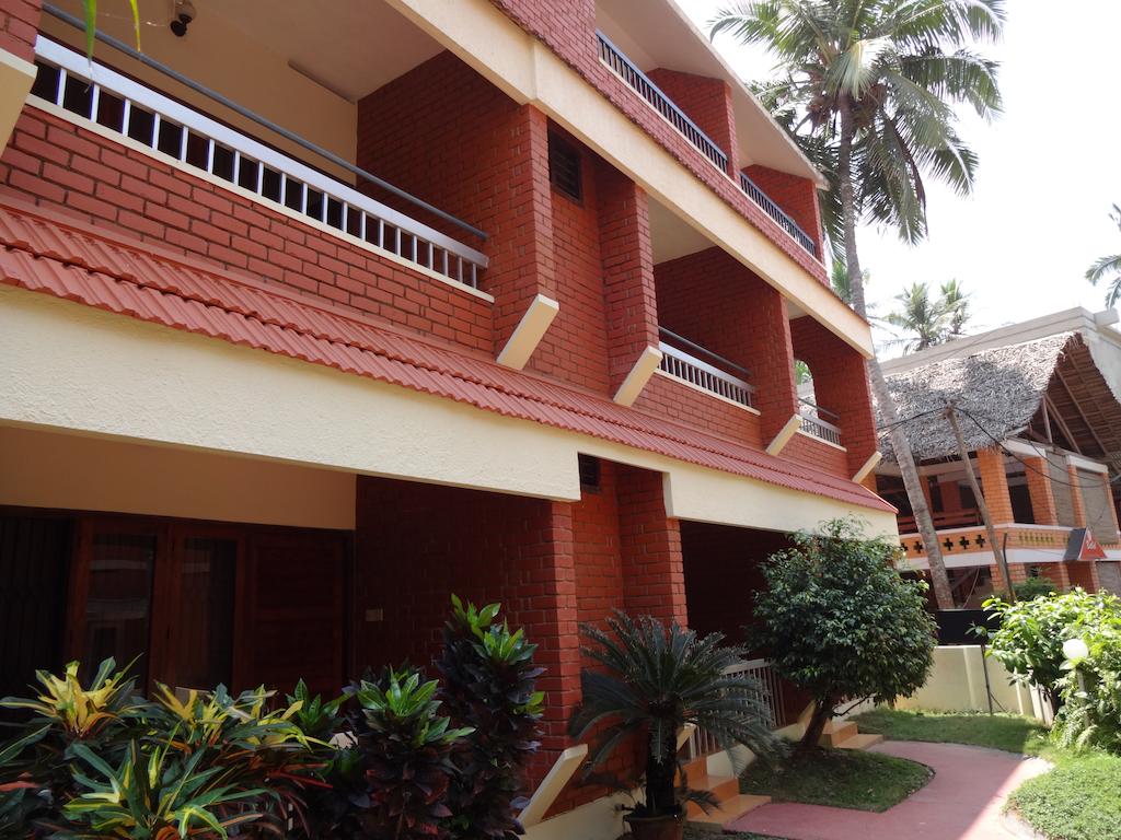 Reviews of tourists Hotel Thushara