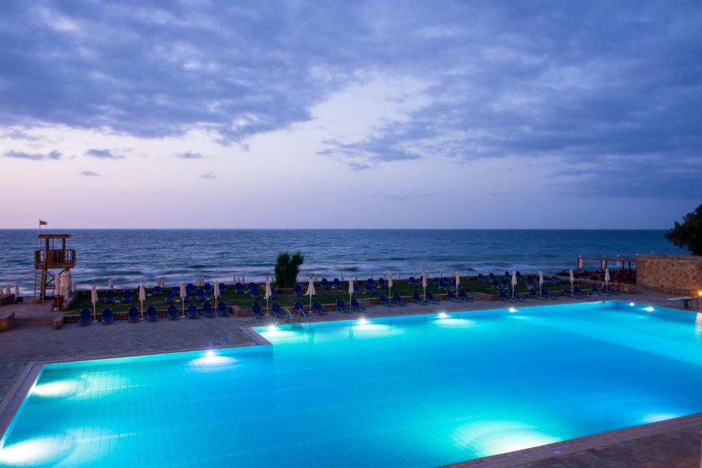 Kernos Beach Hotel & Bungalows, Греція, Іракліон, тури, фото та відгуки