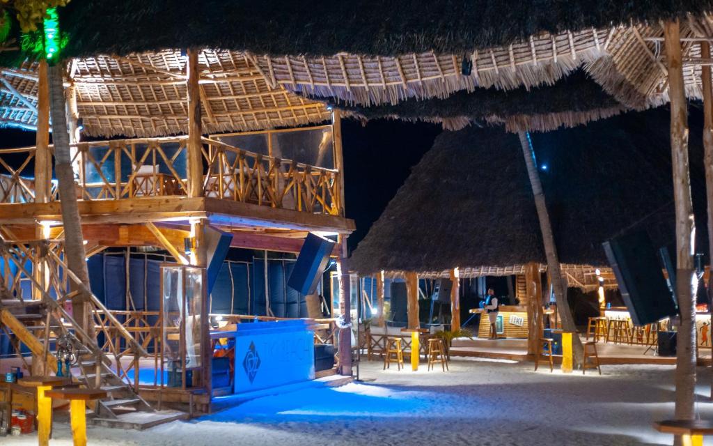 Горящие туры в отель Tiki Beach Club & Resort Паже