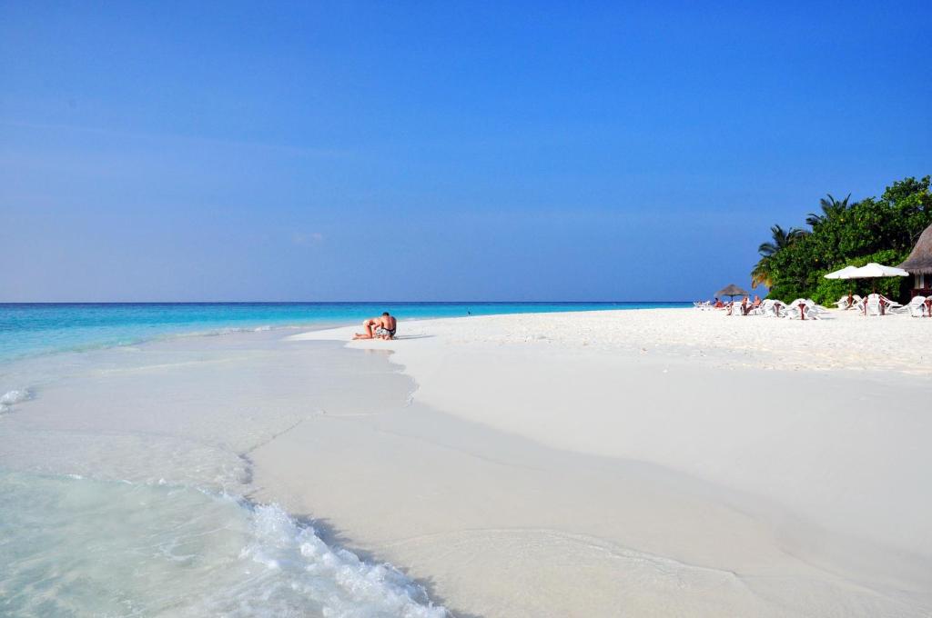 Thulhagiri Island Resort Мальдивы цены