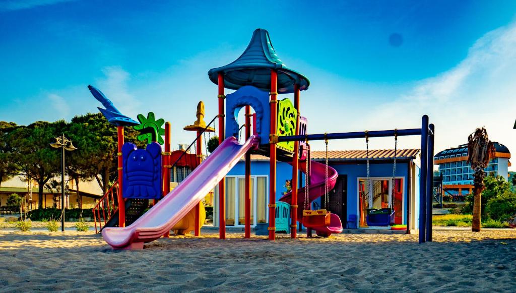 Throne Beach Resort & Spa (Ex.Throne Nilbahir) Туреччина ціни