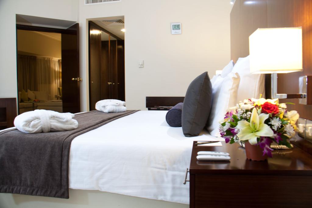 Dubai (city) Avari Hotel
