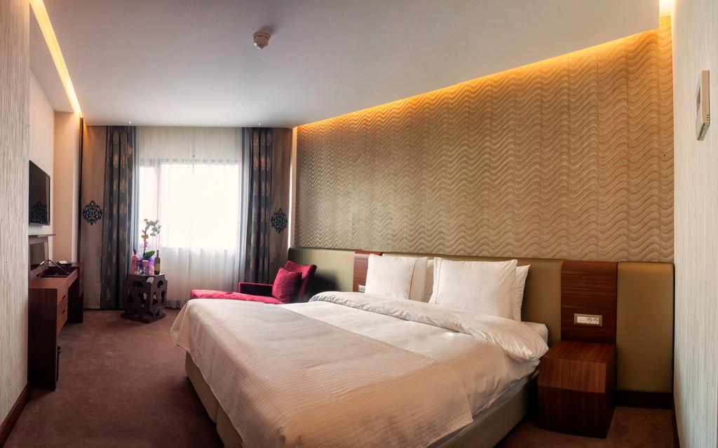 Hotel, 5, Ramada Hotel & Suite Atakoy