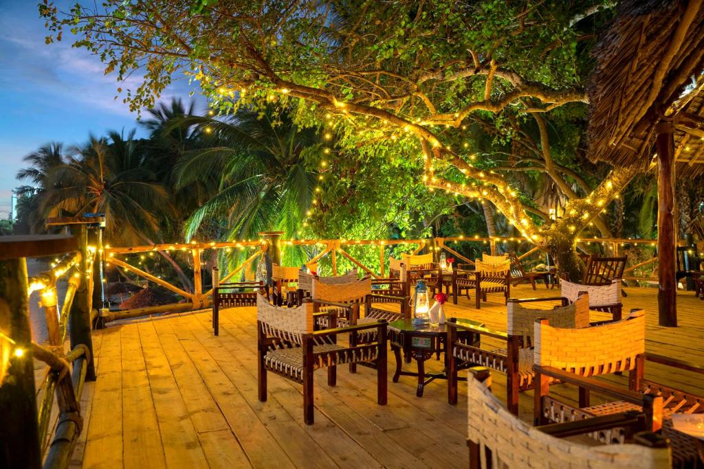 Отдых в отеле Jungle Paradise Beach Resort Стоун Таун Танзания