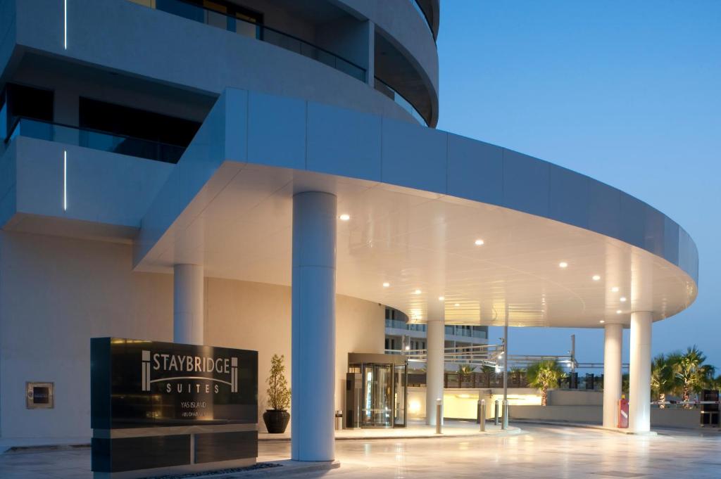 Горящие туры в отель Staybridge Suites Abu Dhabi Yas Island Абу-Даби ОАЭ