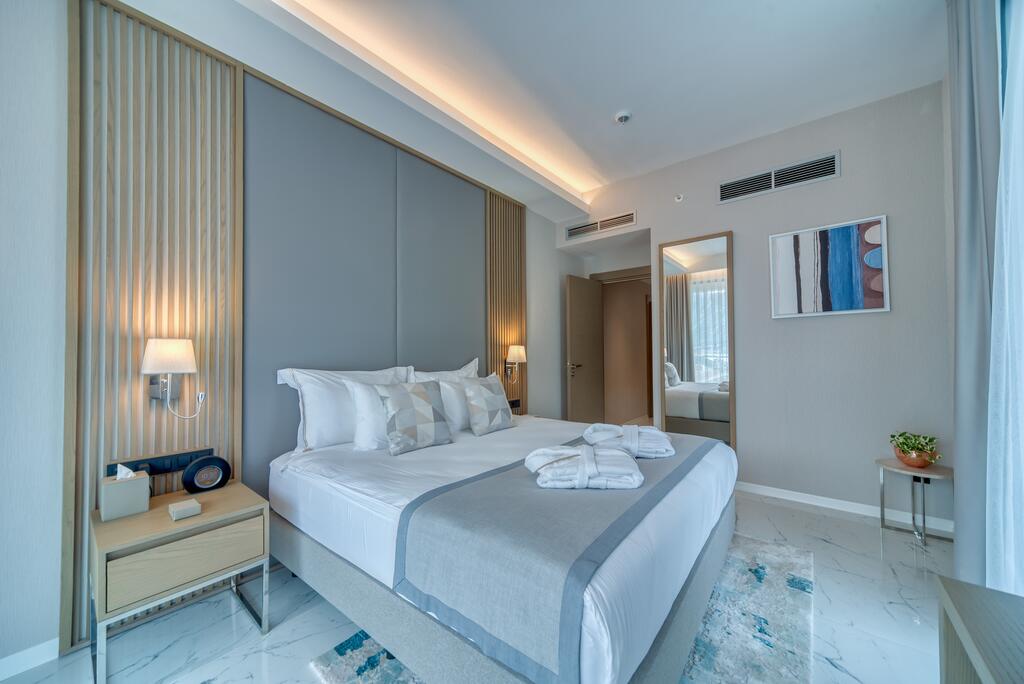Відпочинок в готелі Blue Kotor Bay Premium Resort