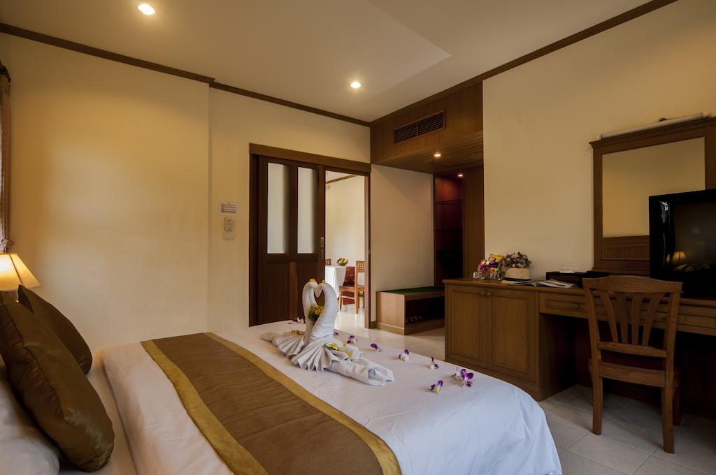 Oferty hotelowe last minute Blu Pine Villa & Pool Access (ex. Kata Lucky Villa & Pool Access) Phuket Tajlandia
