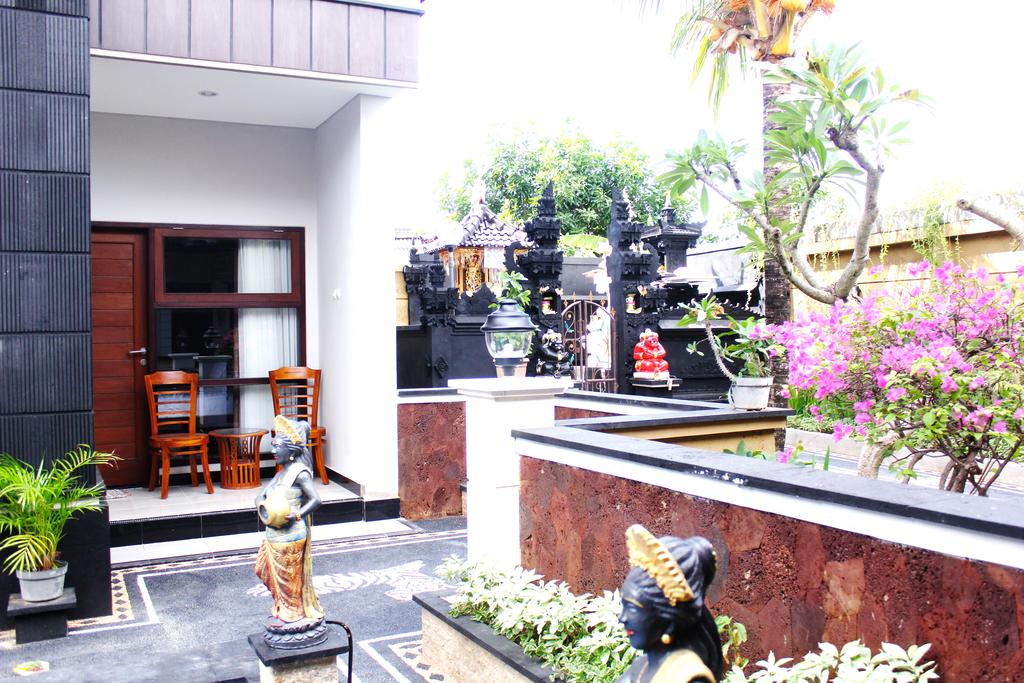 Відпочинок в готелі Asta Graha Home Stay Джімбаран Індонезія