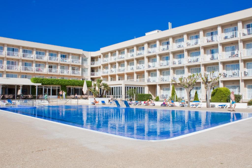 Отель, Hotel & Water Park Sur Menorca