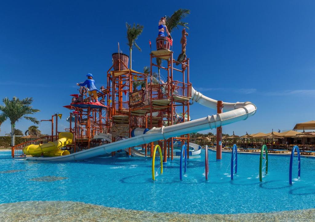 Pickalbatros Aqua Blu Resort, Хургада ціни