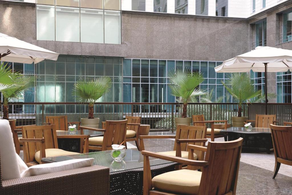 The Ritz-Carlton Dubai International Financial Centre, Дубай (город)
