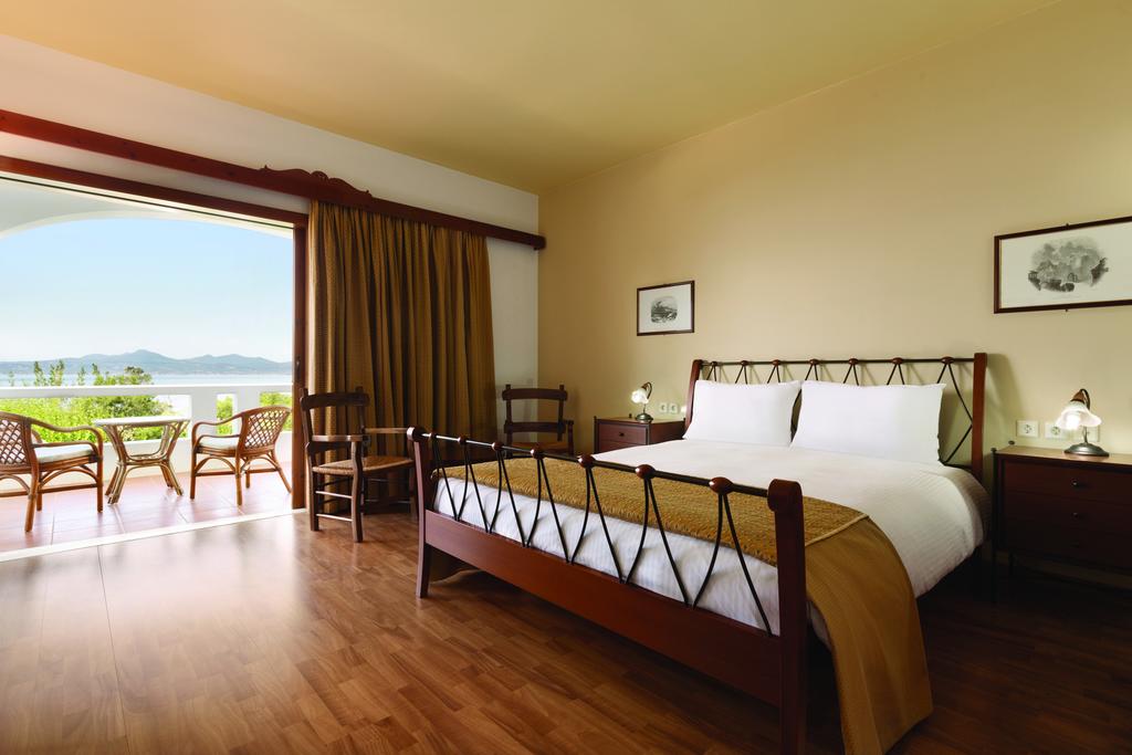 Тури в готель Ramada Loutraki Poseidon Resort