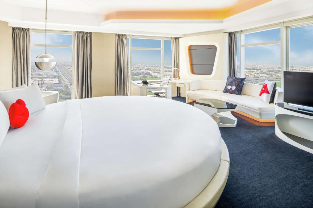 Туры в отель V Hotel Dubai, Curio Collection by Hilton Дубай (город) ОАЭ