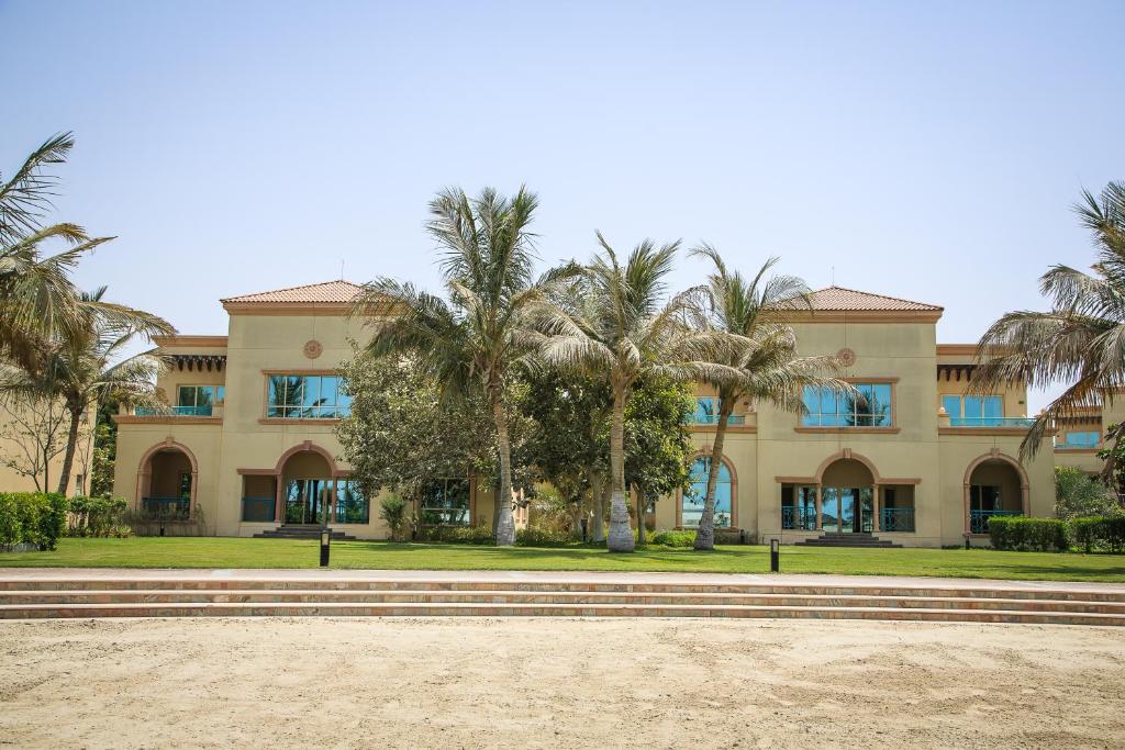 Туры в отель Al Raha Beach Hotel Абу-Даби ОАЭ