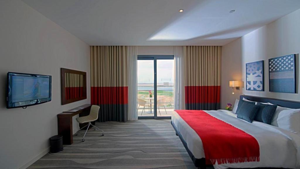Отдых в отеле Staybridge Suites Abu Dhabi Yas Island Абу-Даби ОАЭ