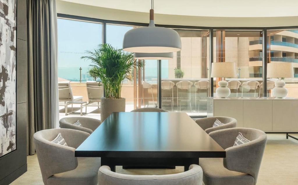 Відгуки про готелі Le Royal Meridien Beach Resort & Spa Dubai