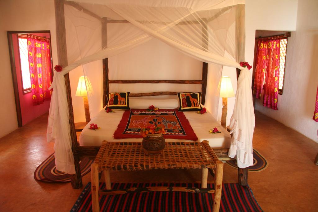 Танзания Kichanga Lodge