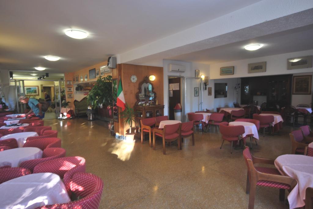 Ривьера-делле-Пальме Hotel Minerva
