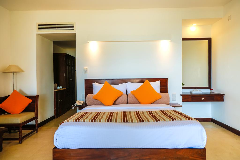 Ціни в готелі Oak Ray Haridra Beach Resort