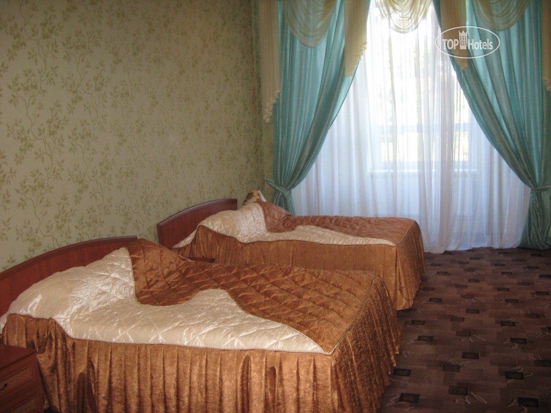 Горящие туры в отель Александровский