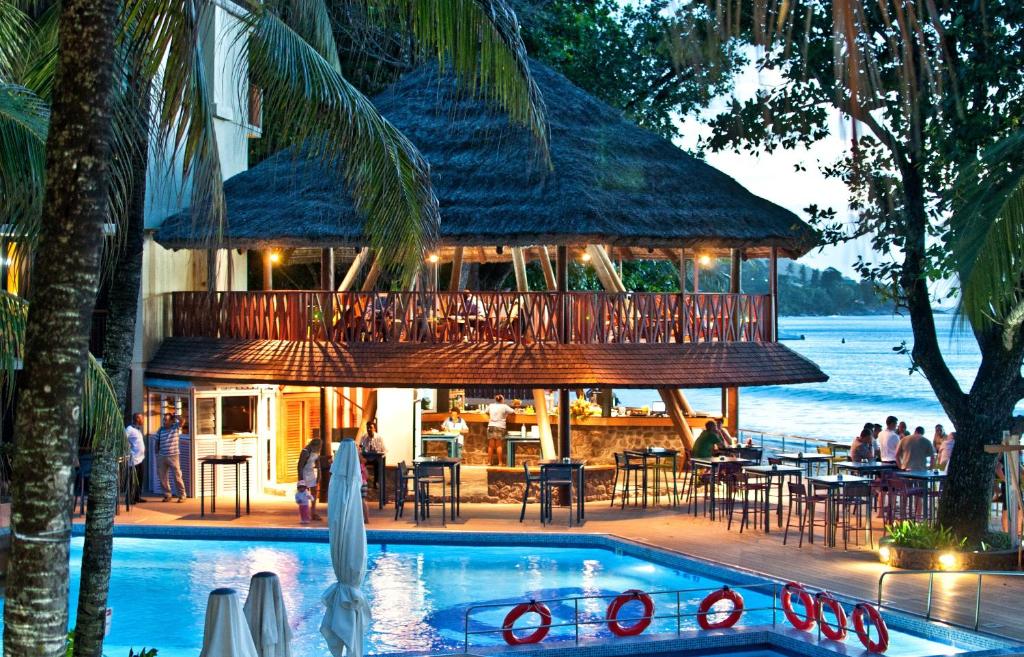 Coral Strand Smart Choice Hotel Сейшелы цены
