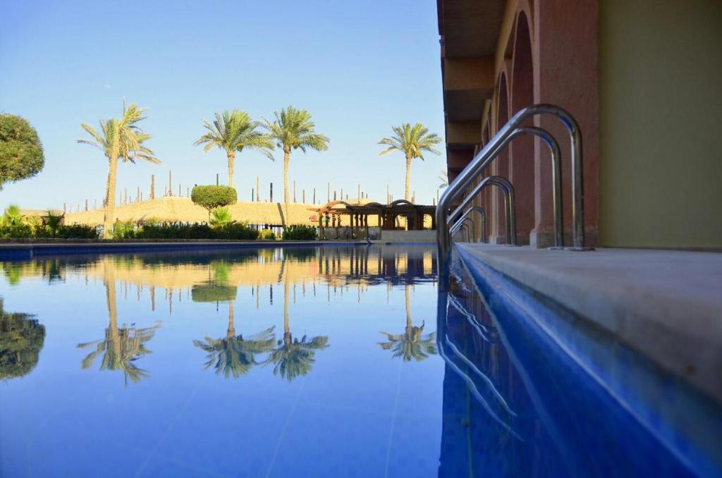 Відпочинок в готелі Sea Beach Aqua Park Resort Шарм-ель-Шейх Єгипет