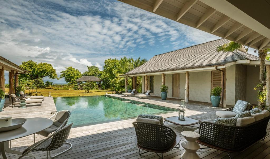 Oferty hotelowe last minute Four Seasons Resort Seychelles at Desroches Island