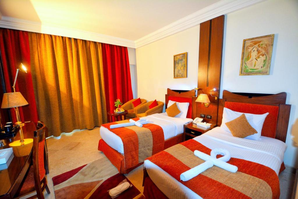 Hotel reviews Aracan Eatabe Luxor Hotel