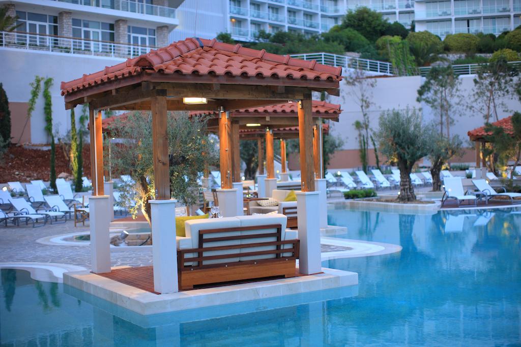 Отзывы гостей отеля Amfora Grand Beach Resort