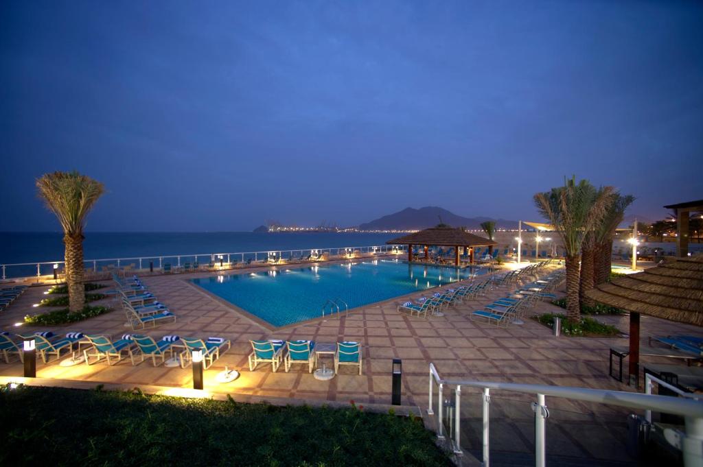 Oceanic Khorfakkan Resort & Spa, Фуджейра цены