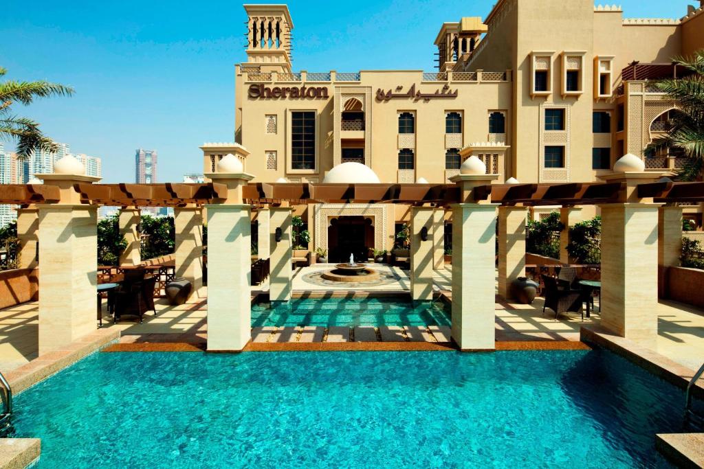 Sheraton Sharjah Beach Resort & Spa, Zjednoczone Emiraty Arabskie, Szardża, wakacje, zdjęcia i recenzje