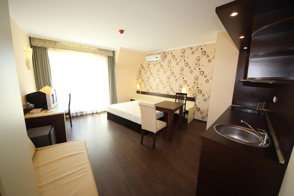 Grand Hotel Sveti Vlas * Menada Apartments цена