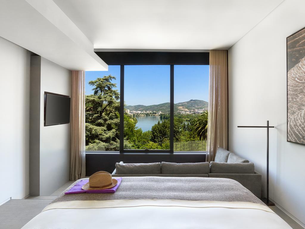 Гарячі тури в готель Six Senses Douro Valley