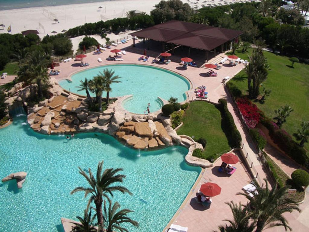 Отзывы об отеле Sahara Beach Hotel