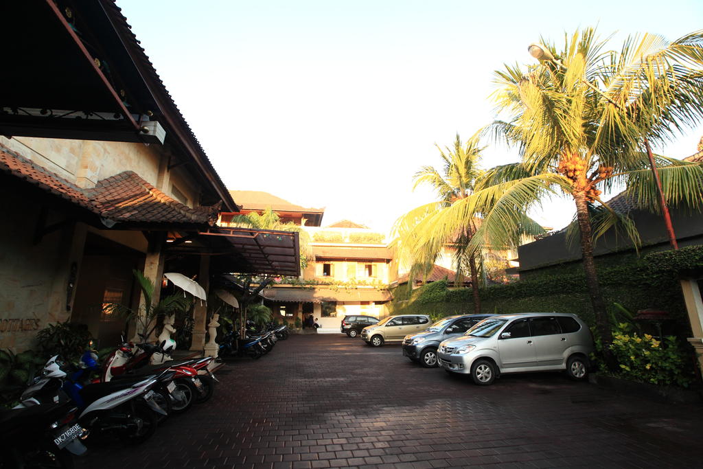 Відпочинок в готелі Bali Sandy Resort Кута Індонезія