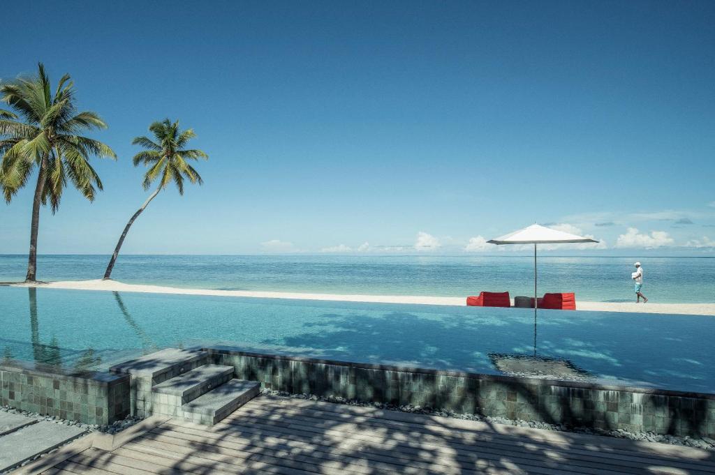 Отдых в отеле Four Seasons Resort Seychelles at Desroches Island Дерош (остров)