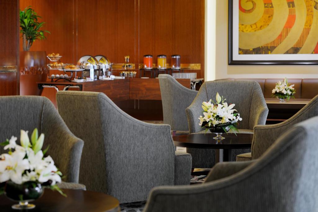Отель, ОАЭ, Дубай (город), Crowne Plaza Dubai Jumeirah (ex. Ramada by Wyndham)