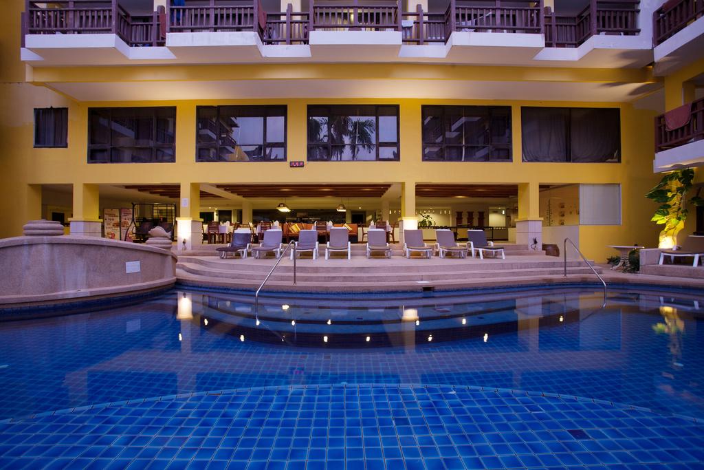 Woraburi Phuket Resort & Spa cena