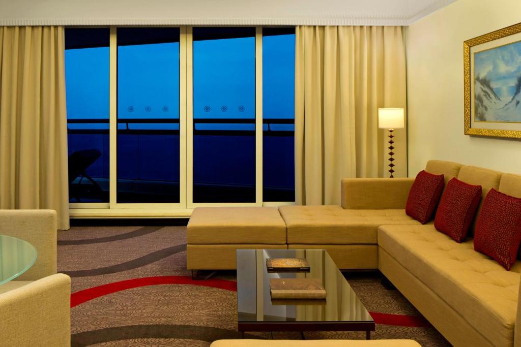 Le Meridien Al Aqah Beach Resort, Фуджейра цены