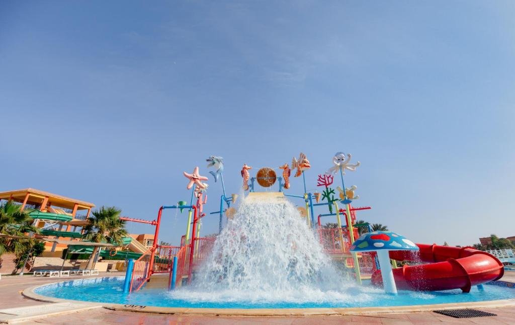 Malikia Abu Dabbab Aquapark Beach Resort, 5