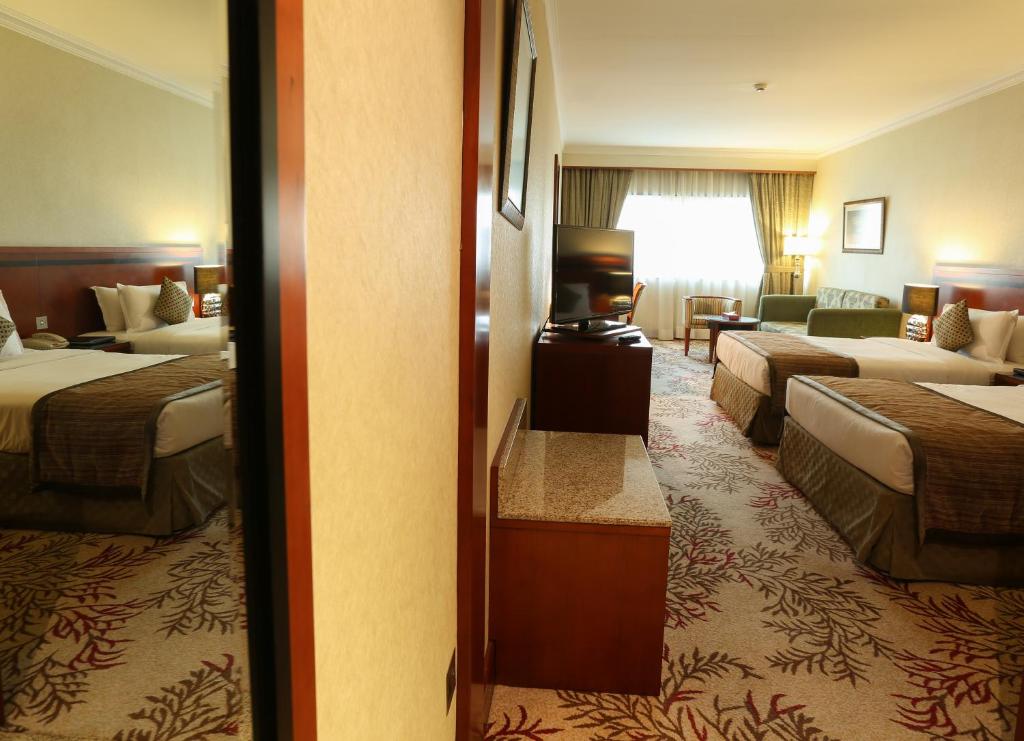 Дубай (город) Ramee Royal Hotel цены