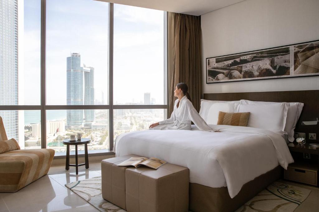 Ціни в готелі Conrad Hotel Abu Dhabi Etihad Towers (ex.Jumeirah at Etihad Tower)