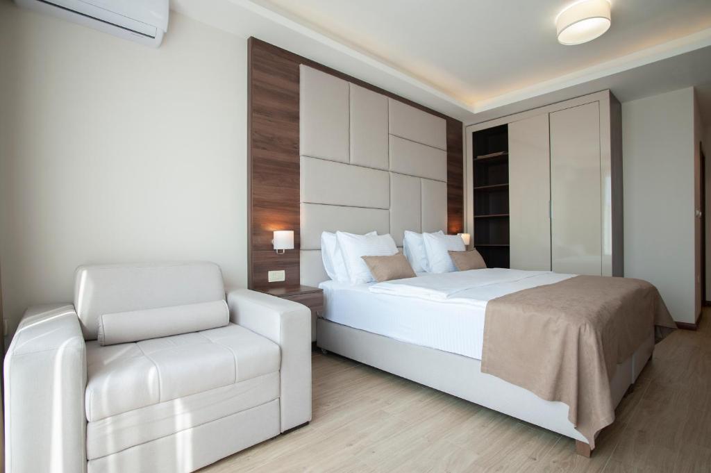 Hotel Twelve Черногория цены