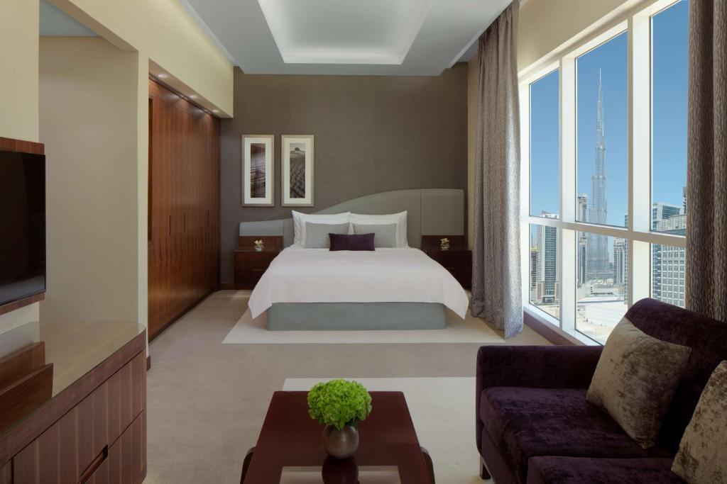 Radisson Blu Hotel Dubai Waterfront, 5