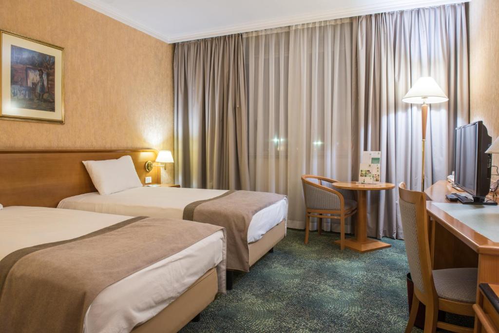 Гарячі тури в готель Holiday Inn Скоп'є Північна Македонія