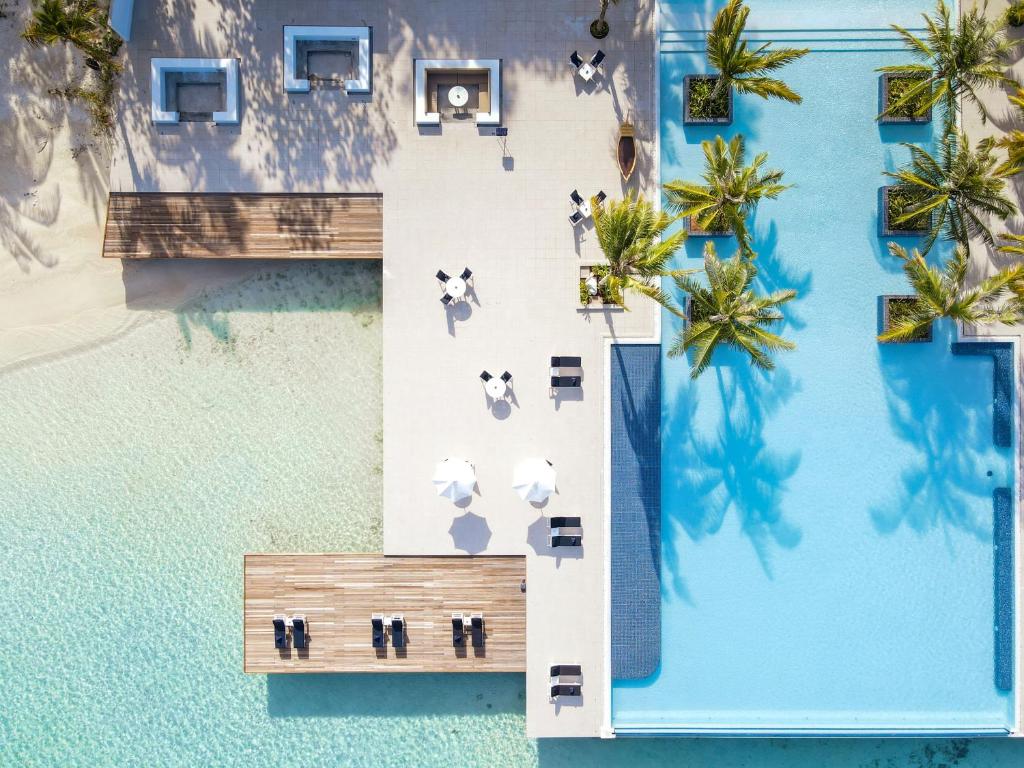 Мальдивы Villa Nautica Resort (ex.Paradise Island Resort)