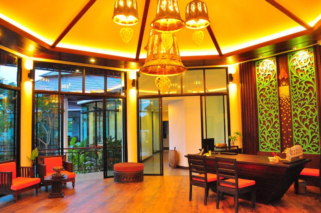 Recenzje hoteli, Navatara Phuket Resort