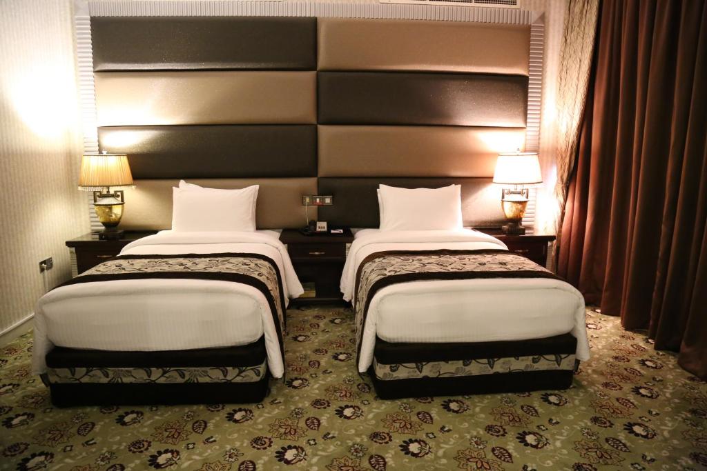 Abjad Crown Hotel (ex. Dubai Palm), Zjednoczone Emiraty Arabskie, Dubaj (miasto), wakacje, zdjęcia i recenzje