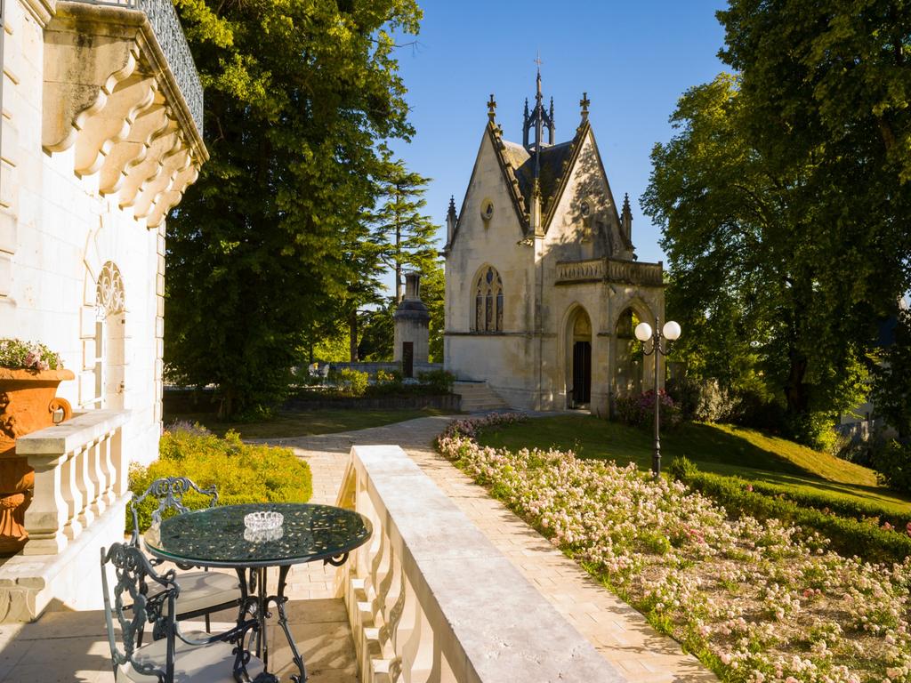 Отдых в отеле Chateau De Mirambeau Мирамбо Франция