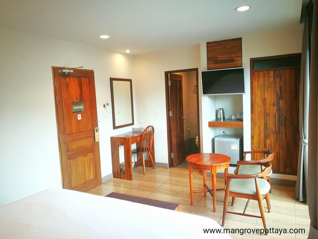 Відпочинок в готелі The Mangrove Hotel Pattaya Паттайя